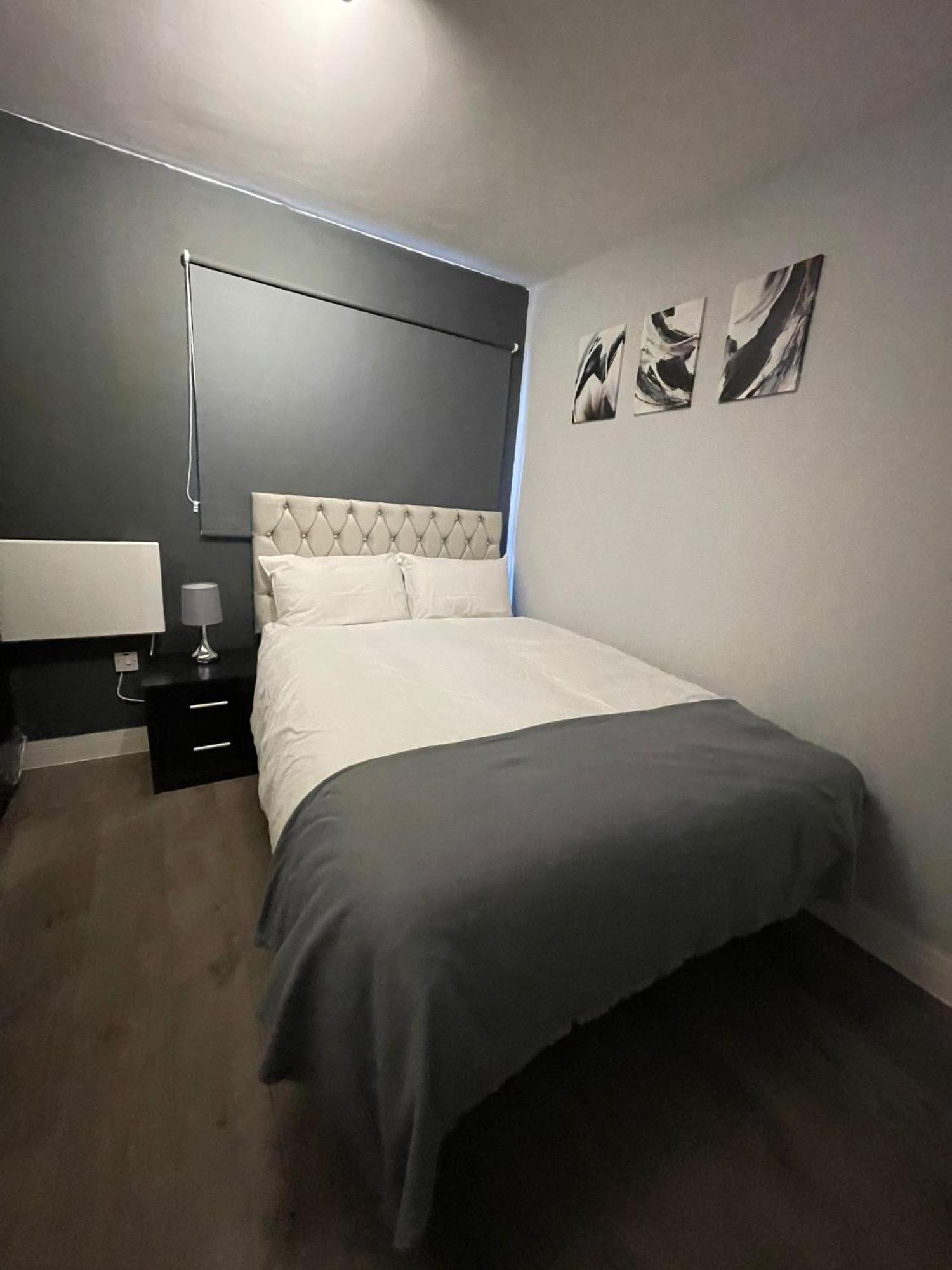 Letzi Premium Cozy Retreat Private En-Suite Rooms, Wembley London Eksteriør bilde